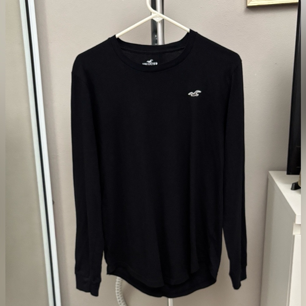 Hollister Black Long Sleeve Tee
